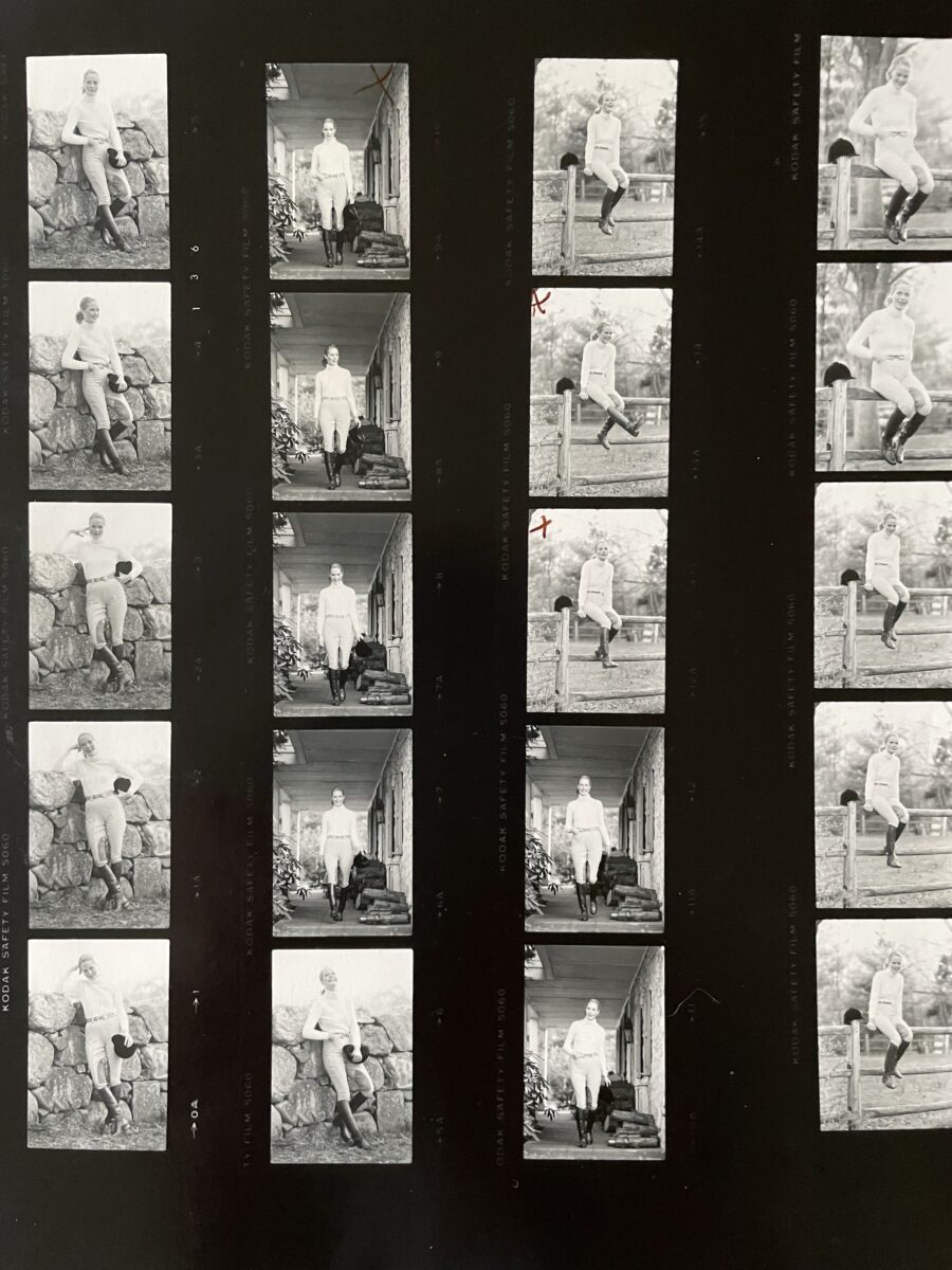 allison-atwood-b-w-contact-sheet-realtor-modeling
